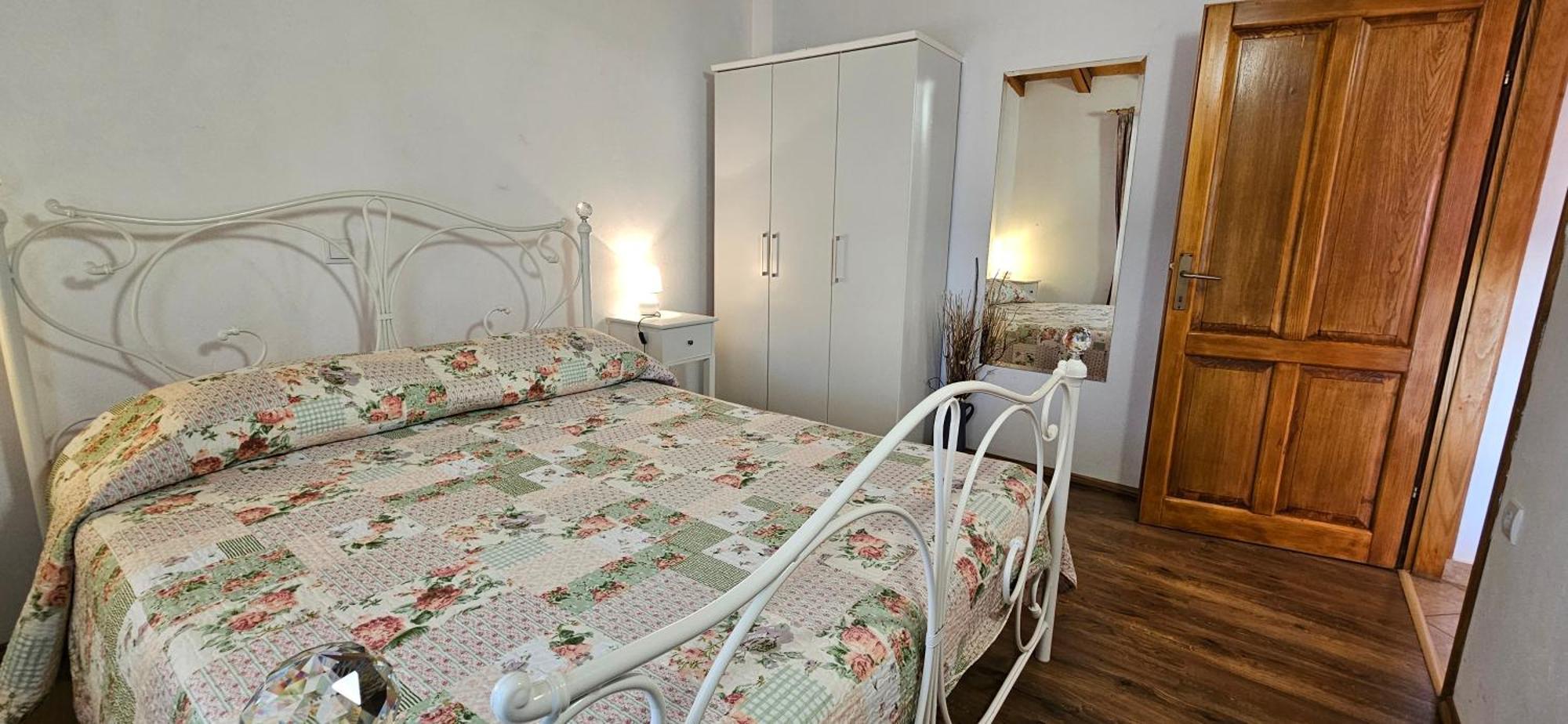 Apartments Vesna With Pool - New! Sveti Lovrec Pazenaticki Номер фото