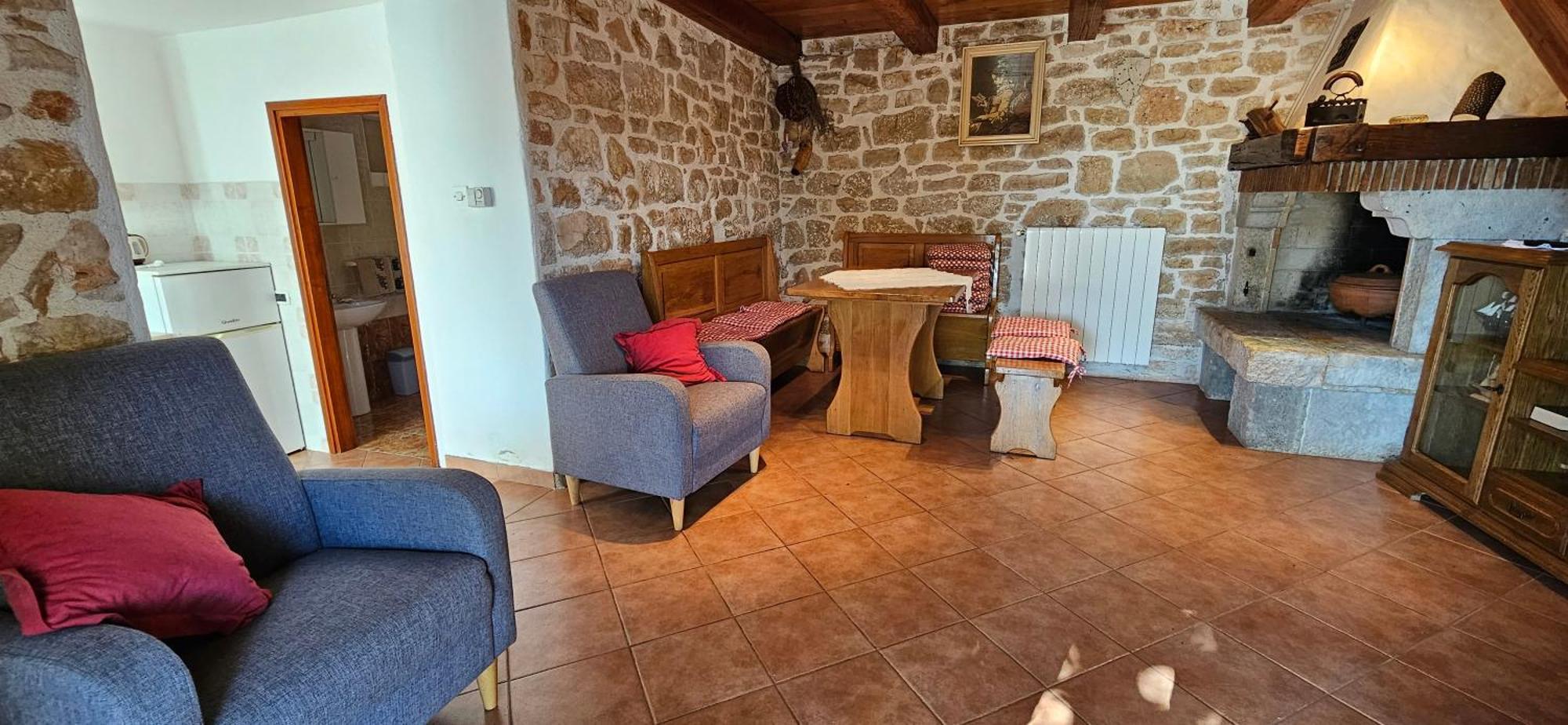 Apartments Vesna With Pool - New! Sveti Lovrec Pazenaticki Номер фото